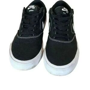 Nike SB Charge Size 6.5Y Black Canvas Sneakers